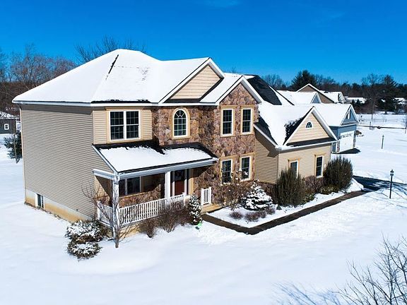 3rd image of 4 Bridgewater Ct