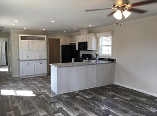 4112 Bluebird Dr, Dubuque, IA 52001