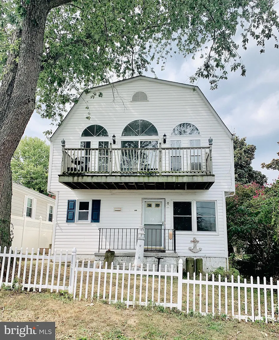122 Chesapeake Ave photo 1