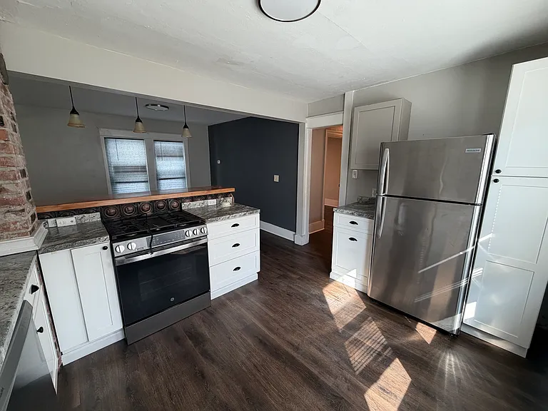 36 Norman Ave #2 — Photo 4