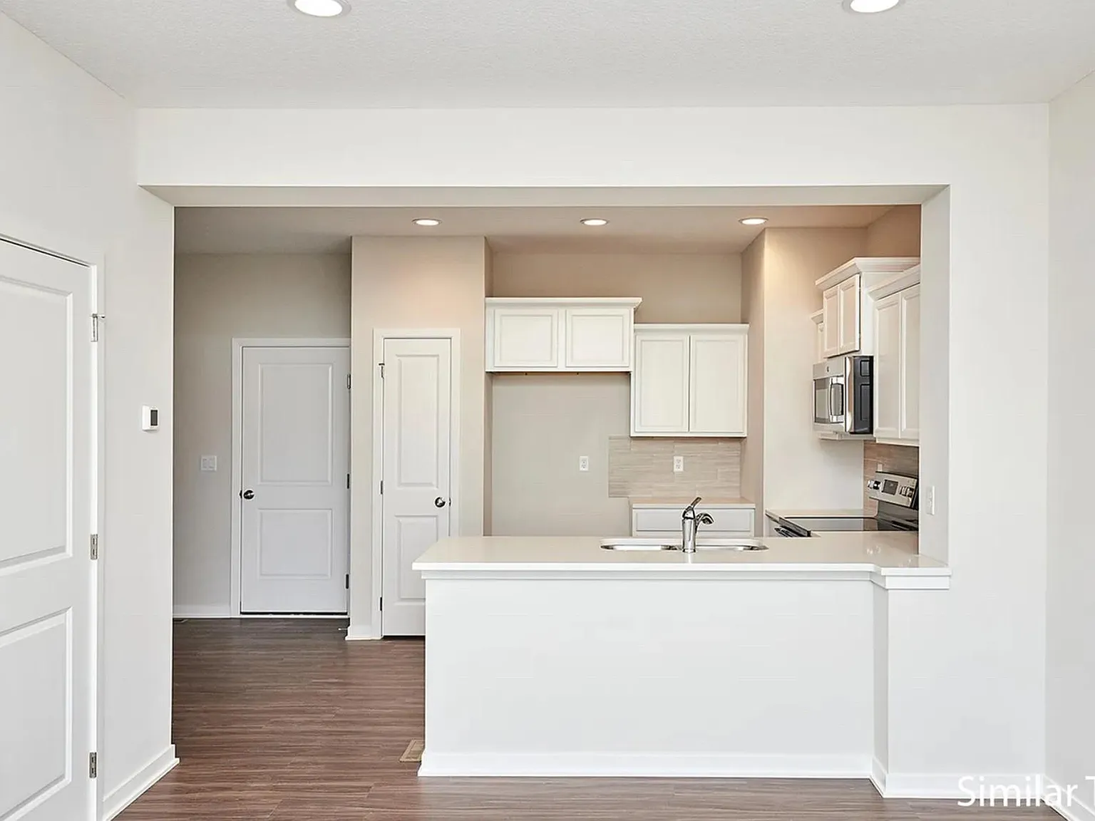 4 bed, 3.5 bath, 1832 sqft, $2,300 — Photo 4