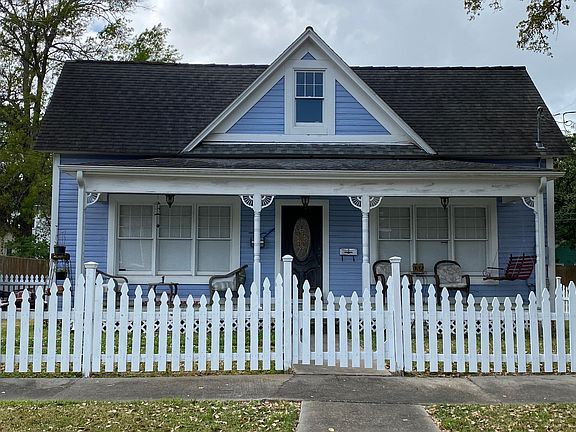 2nd image of 704 Ford St