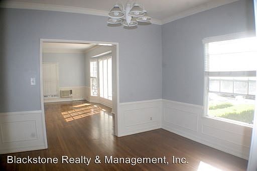 4th image of 1400 N Laurel Ave #3486908
