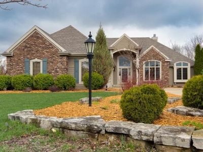 W170N5349 Ridgewood Dr, Menomonee Falls, WI, 53051