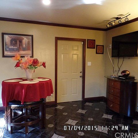 2nd image of 927 W Princeton St