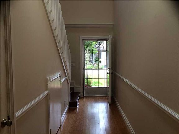 2nd image of 2107 Discovery Cir W #2107