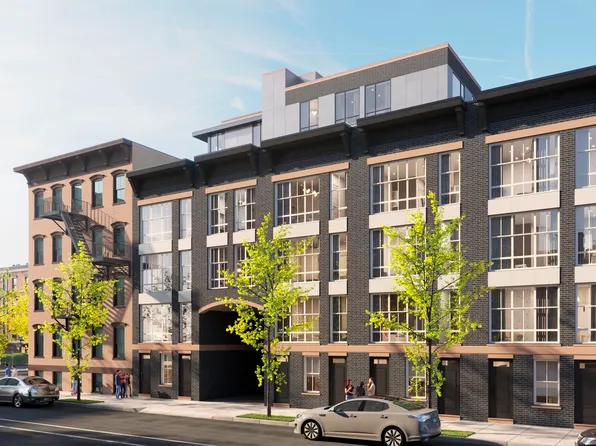 139 Christopher Columbus Drive image 17 of 33