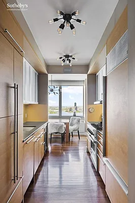 Rented by Sotheby's International Realty | media 18