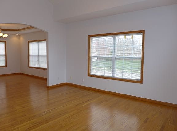 4th image of 10704 N Collett Dr