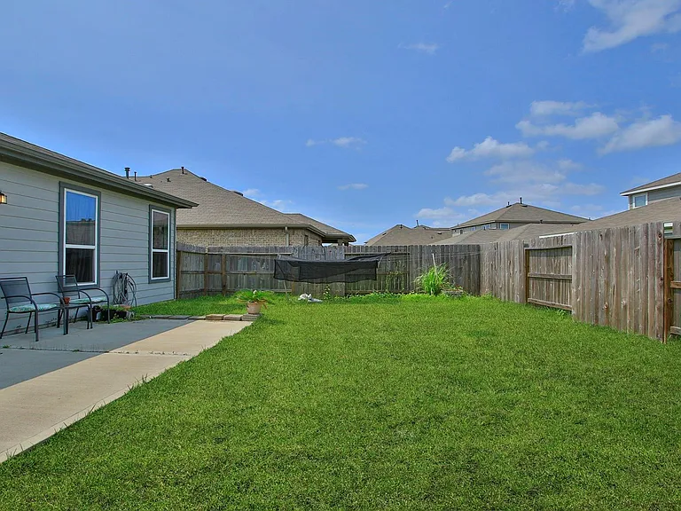 7219 Bakersfield Ct — Photo 38