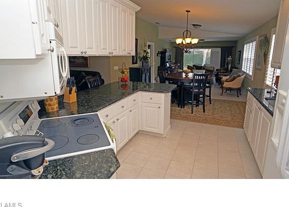 3rd image of 5524 Islandwalk Cir