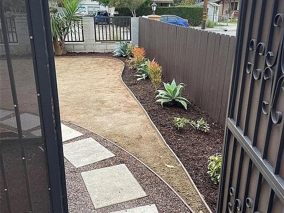 4th image of 3531 Brandon St