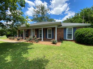 1843 Shoreham Dr, Montgomery, AL 36106