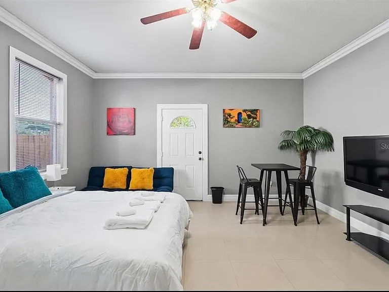 2324 W Palmetto St — Photo 12
