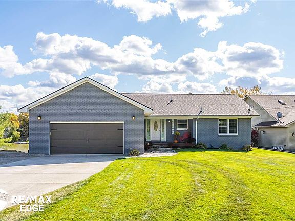 4th image of 3890 Lake Lapeer Dr
