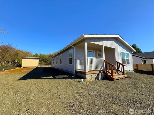 154 Calawah Street SW, Ocean Shores, WA 98569