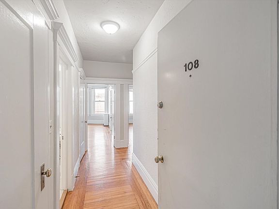 2nd image of 1111 Pine St APT 108