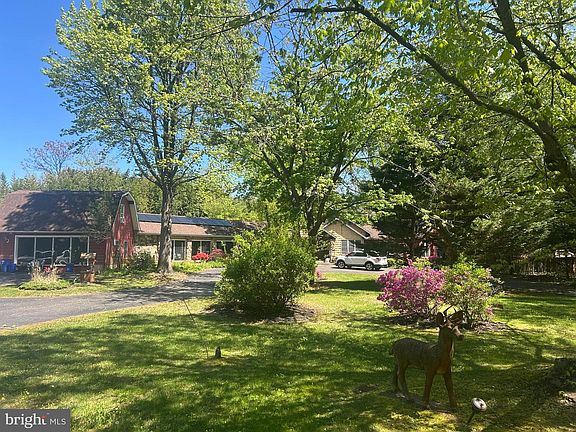 5th image of 309 Creek Rd