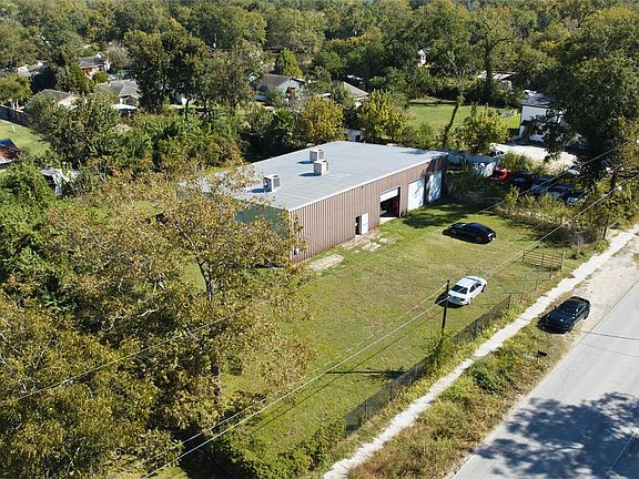 4th image of 4315 Parker Rd