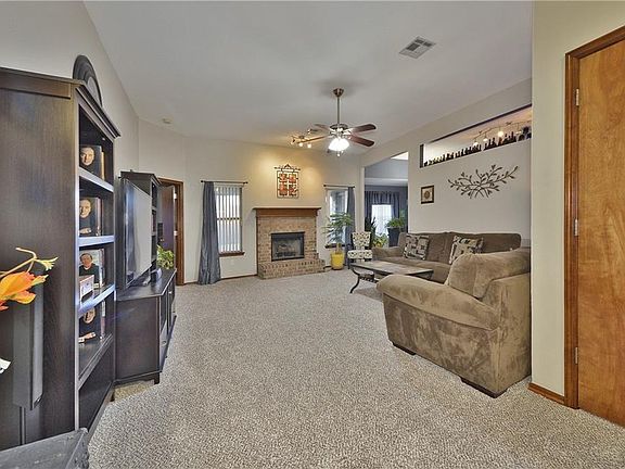 2nd image of 4204 Spiva Dr