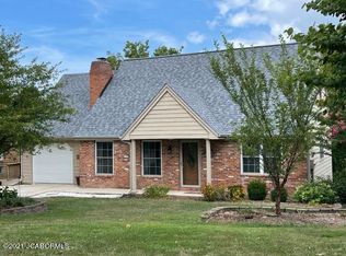 2014 Southridge Dr, Jefferson City, MO 65109