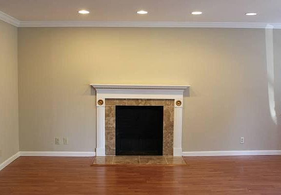 2nd image of 1376 Vista Grande