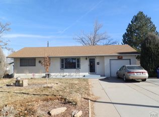 2032 Sherwood Ln, Pueblo, CO 81005