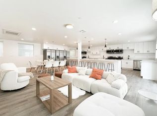 1443 W 37th Dr #2, Los Angeles, CA 90018