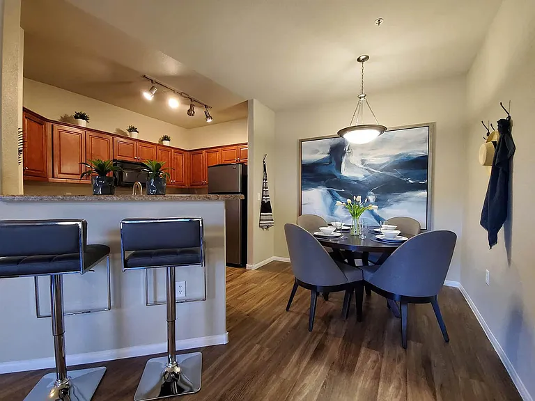 1c1 757 SQFT 1 Bed 1 Bath