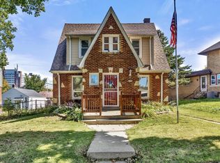 3136 S 33rd St, Milwaukee, WI 53215