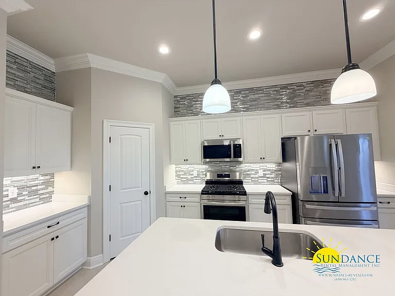 215 Hydrangea Blvd — Photo 6