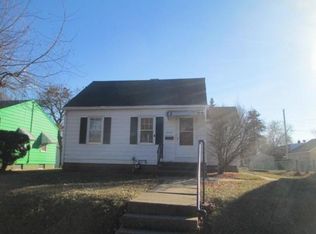 2137 W 17th St, Davenport, IA
