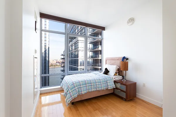 Sold by iList, LLC | media 11