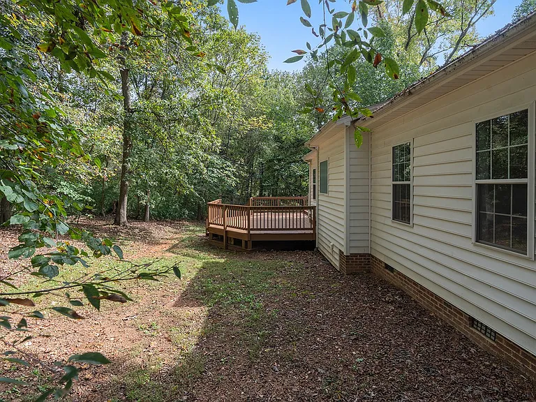 35 Cynthia Ln — Photo 44