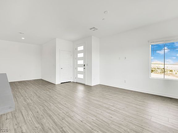 4th image of 600 N Carriage Hill Dr #1160