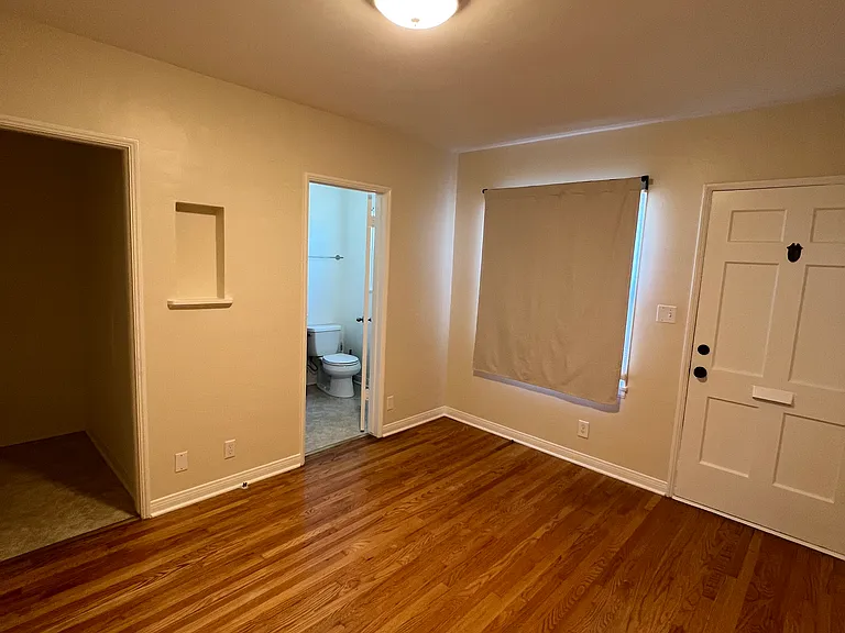 4015 Jackson Ave — Photo 6