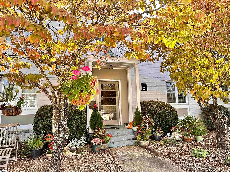 1st image of 100 Lewis Dr Unit 1D