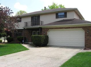 1817 Staffordshire Rd, Columbus, OH 43229