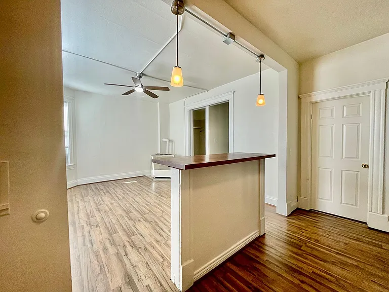 207 Midway Ave — Photo 41