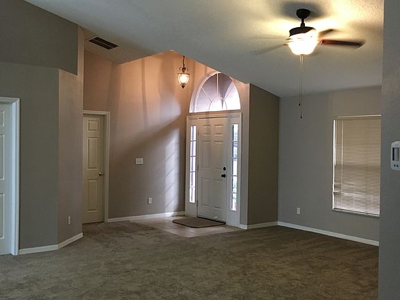 3rd image of 6005 Pine Bluff Ln