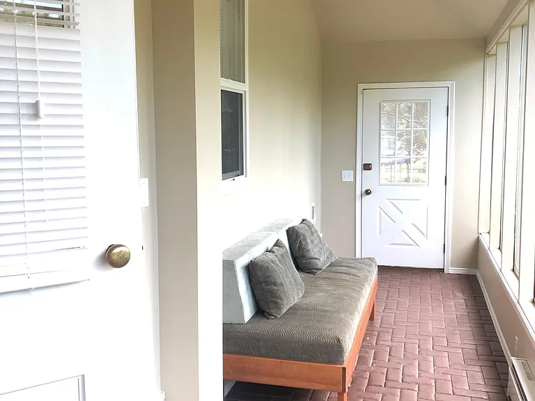 9504 Wallingford Ave N — Photo 10