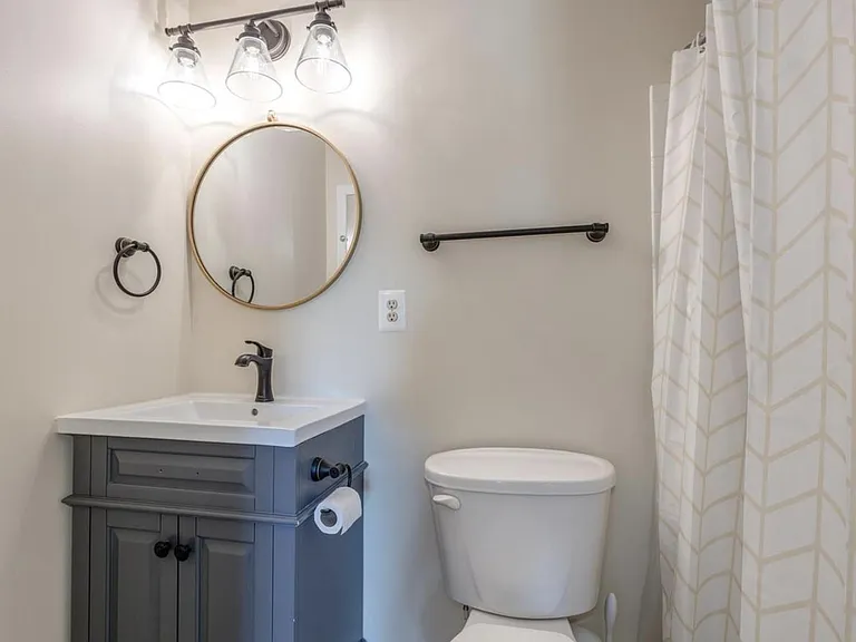 6504 Langleigh Way — Photo 3