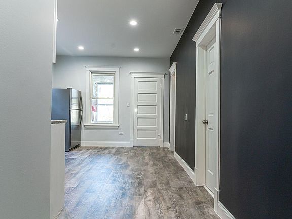 3rd image of 4517 N Drake Ave #2