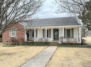 260 Montelo Rd, Memphis, TN 38120