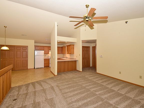 4th image of 1441 Garay Ln Unit 11
