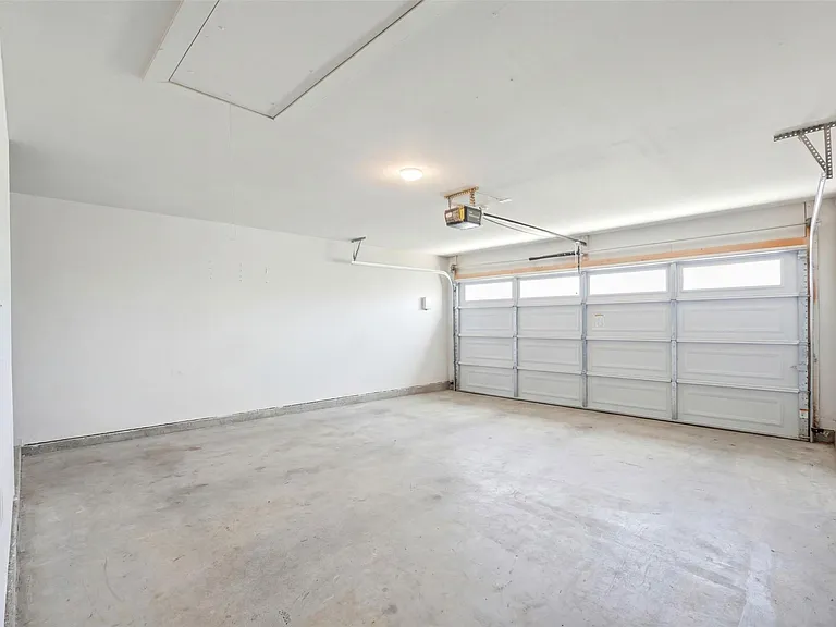 1024 Tipton St — Photo 33