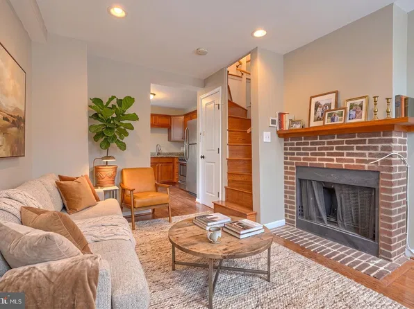 16 W Cross St, Baltimore, MD 21230