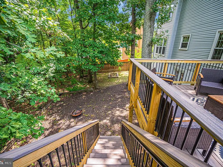 15385 Windsong Ln — Photo 48