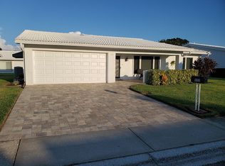 9115 39th Ln N, Pinellas Park, FL 33782