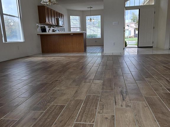 3rd image of 2517 Zion Way